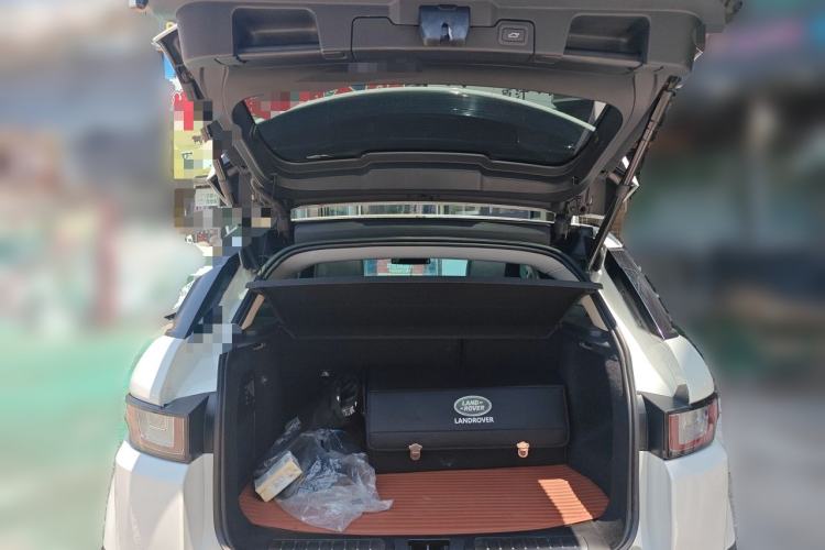 Used Land Rover Range Evoque 2016 2.0T SE Smart Glow Edition Trunk