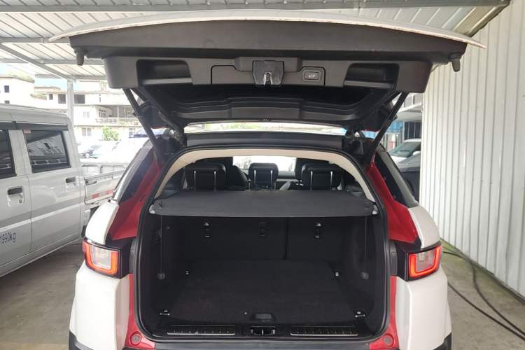 Used Land Rover Range Evoque 2016 2.0T SE Smart Glow Edition Trunk