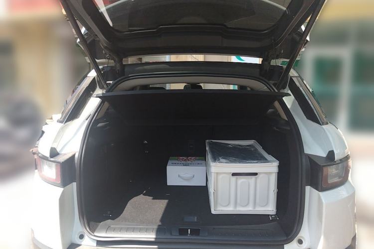 Used Land Rover Range Evoque 2016 2.0T PURE Style Edition Trunk