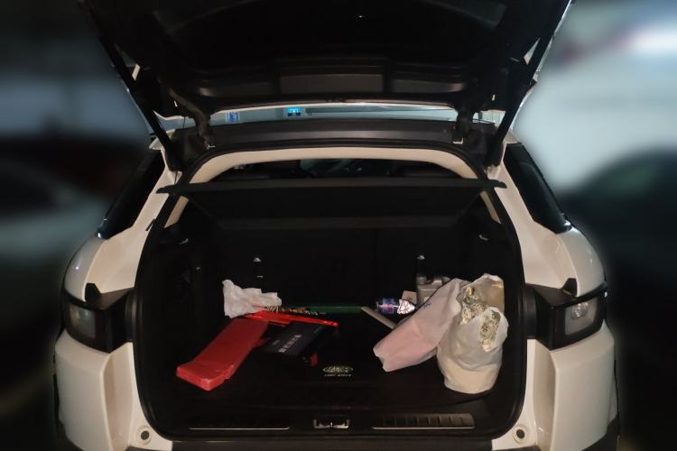 Used Land Rover Range Evoque 2016 2.0T SE Smart Glow Edition Trunk