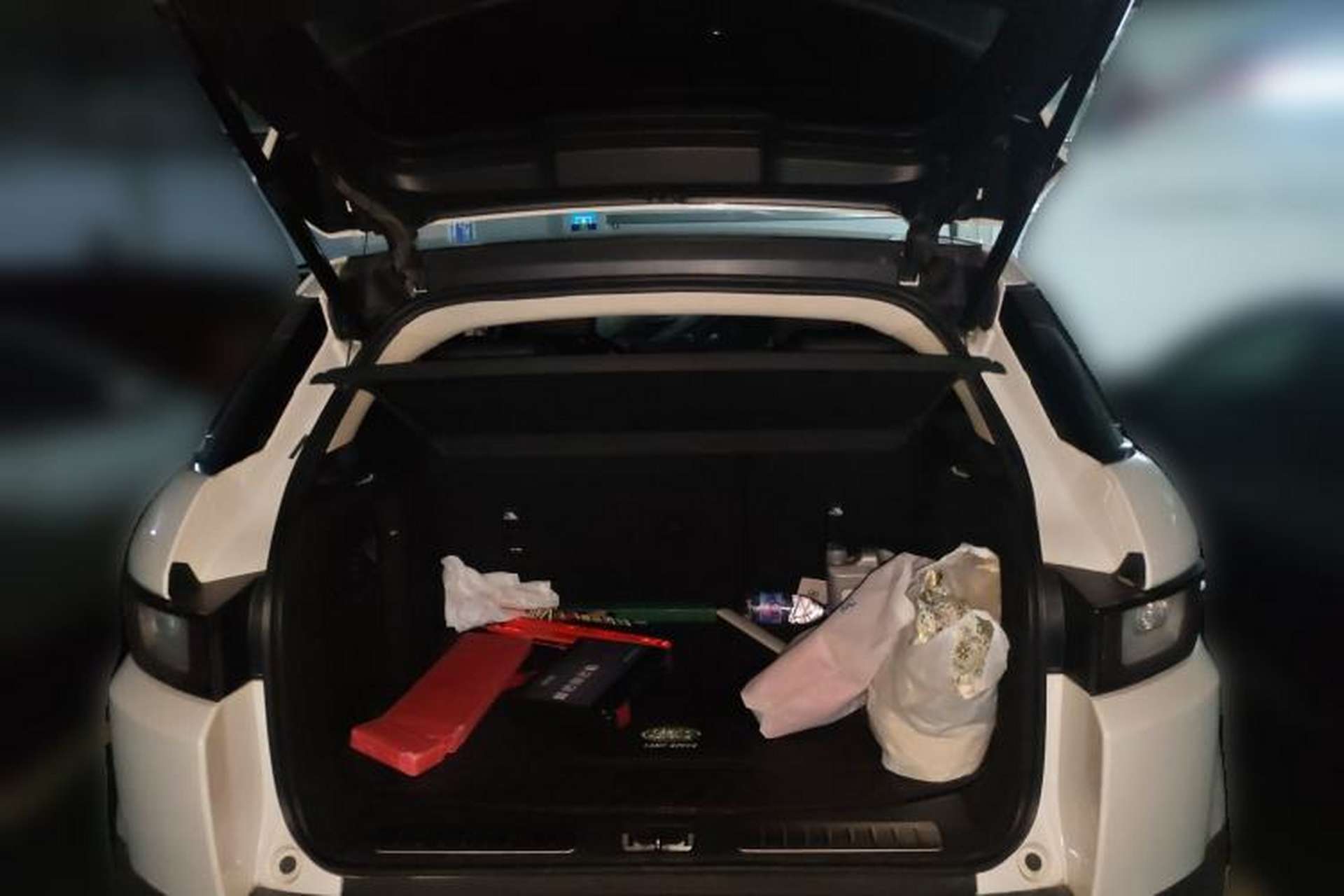 Used Land Rover Range Evoque 2016 2.0T SE Smart Glow Edition Trunk
