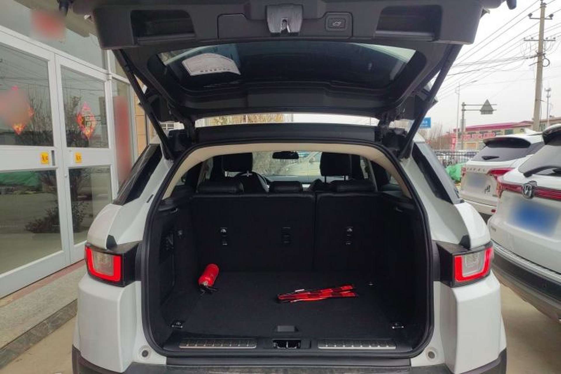 Used Land Rover Range Evoque 2016 2.0T SE Smart Glow Edition Trunk