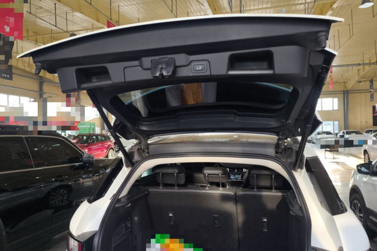 Used Land Rover Range Evoque 2016 2.0T SE Smart Glow Edition Trunk
