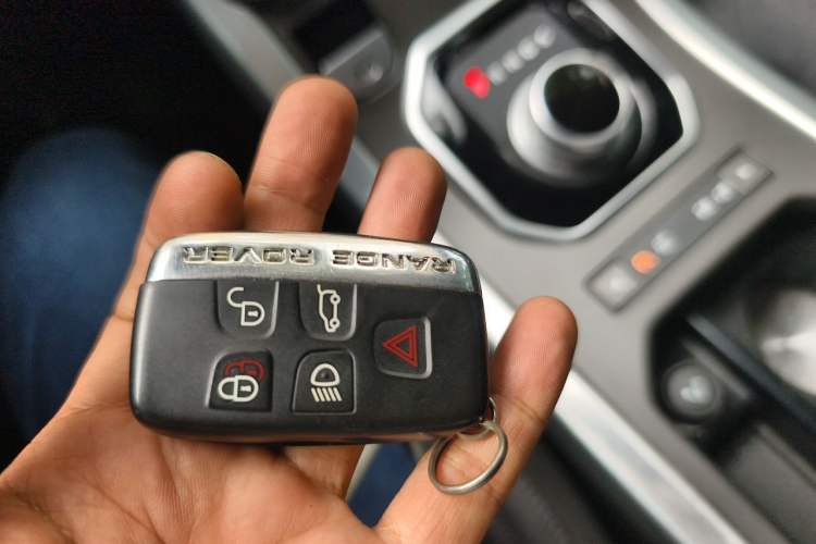 Used Land Rover Range Evoque 2016 2.0T SE Smart Glow Edition Vehicle Key