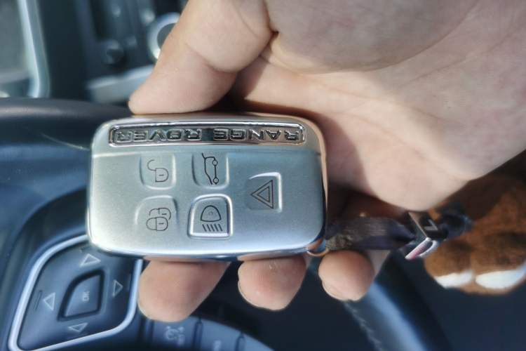 Used Land Rover Range Evoque 2016 2.0T SE Smart Glow Edition Vehicle Key