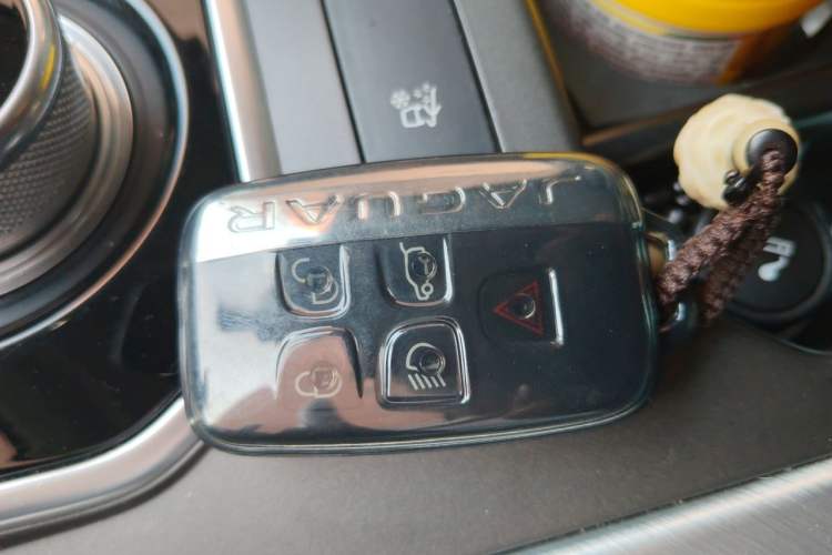 Used Land Rover Range Evoque 2016 2.0T SE Smart Glow Edition Vehicle Key