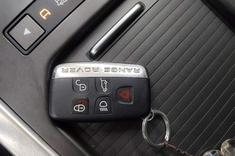 Used Land Rover Range Evoque 2016 2.0T SE Smart Glow Edition Vehicle Key