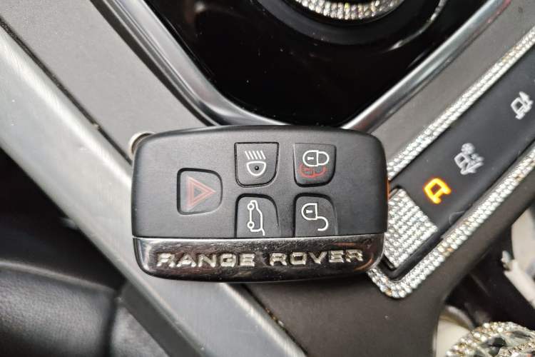 Used Land Rover Range Evoque 2016 2.0T PURE Style Edition Vehicle Key
