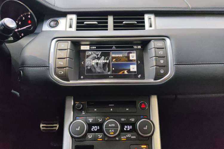 Used Land Rover Range Evoque 2016 2.0T Orange Edition Limited Model Audio And AC Panel