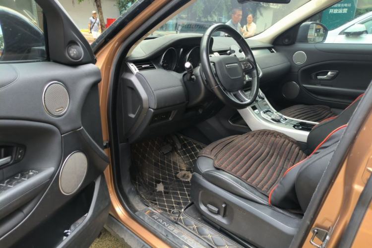 Used Land Rover Range Evoque 2016 2.0T SE Smart Glow Edition Driver Seat