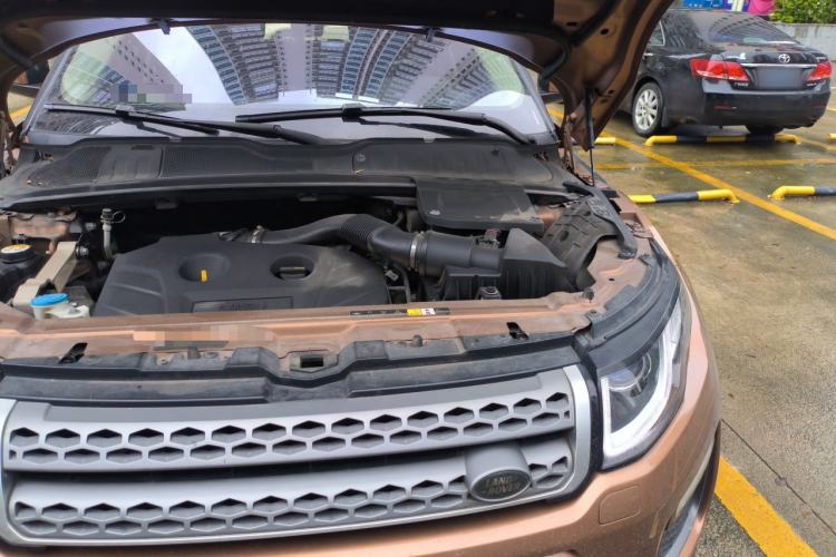 Used Land Rover Range Evoque 2016 2.0T SE Smart Glow Edition Engine Bay Left