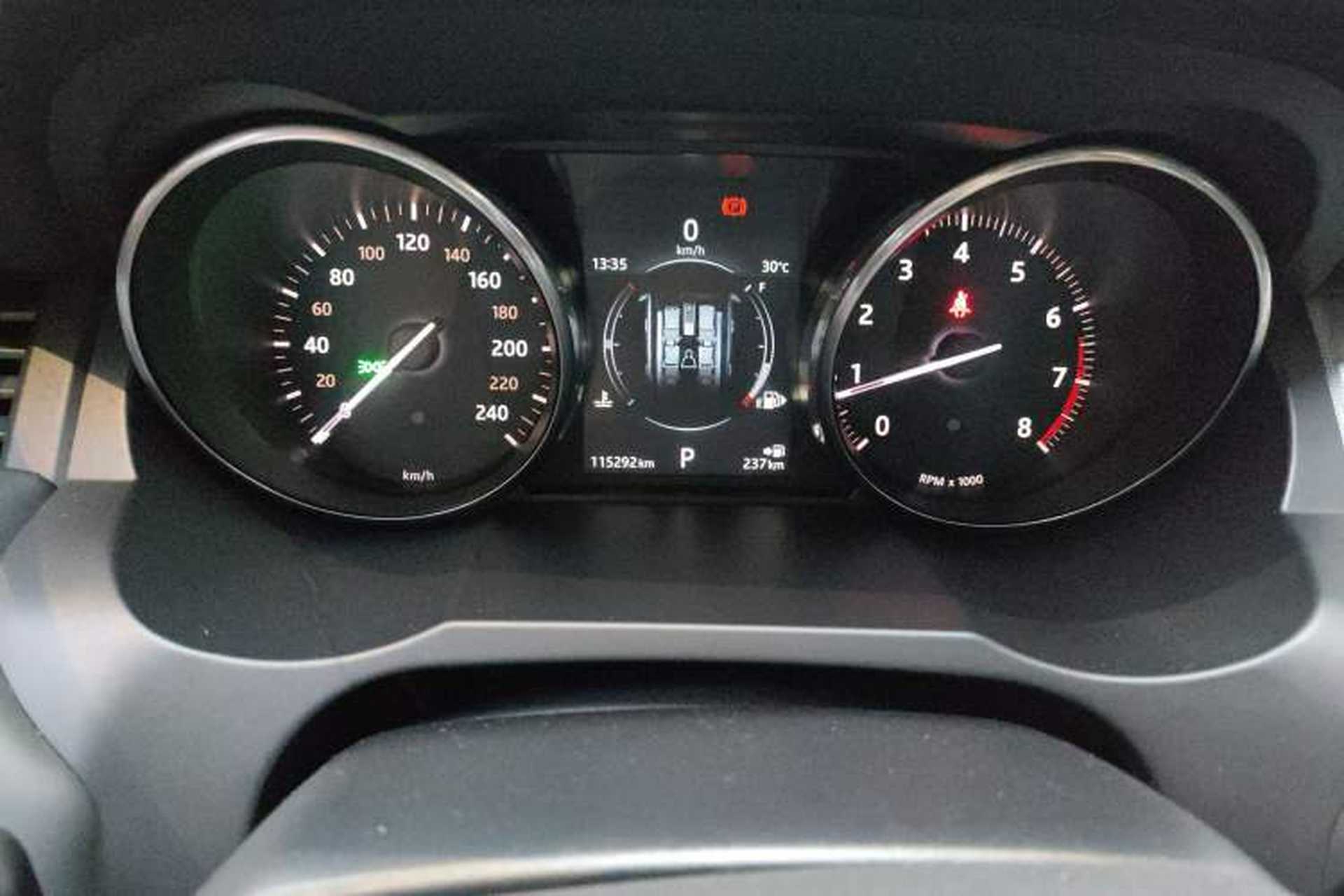Used Land Rover Range Evoque 2016 2.0T Orange Edition Limited Model Odometer Close Up