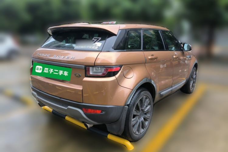Used Land Rover Range Evoque 2016 2.0T SE Smart Glow Edition Rear Right 45 Deg