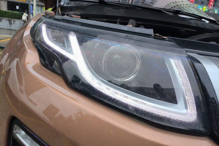 Used Land Rover Range Evoque 2016 2.0T SE Smart Glow Edition Right Front Headlight
