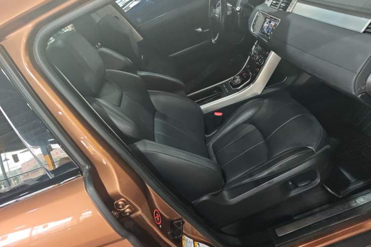 Used Land Rover Range Evoque 2016 2.0T SE Smart Glow Edition Right Front Seat