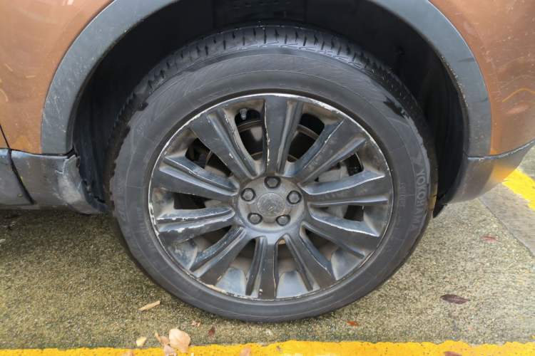Used Land Rover Range Evoque 2016 2.0T SE Smart Glow Edition Right Front Wheel Hub