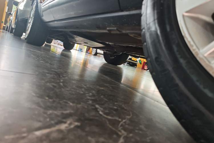 Used Land Rover Range Evoque 2016 2.0T SE Smart Glow Edition Right Side Sill