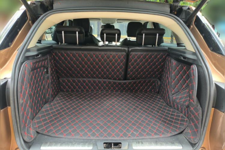 Used Land Rover Range Evoque 2016 2.0T SE Smart Glow Edition Trunk