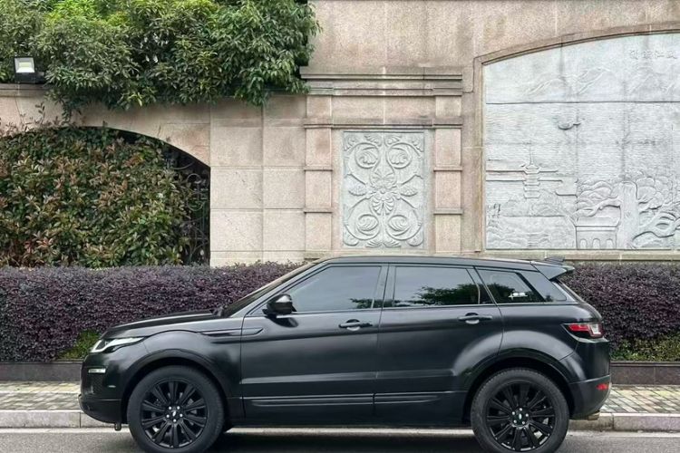 Used Land Rover Range Evoque 2017 2.0T PURE Style Edition Exterior 2