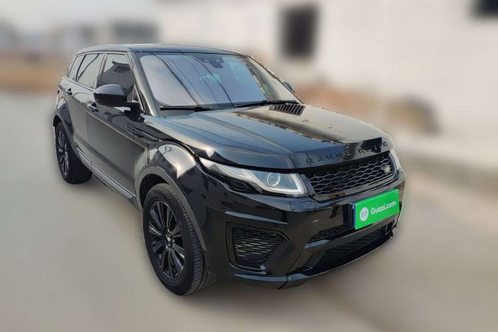 Used Land Rover Range Evoque 2017 2.0T SE Smart Glow Edition Front Right 45 Deg