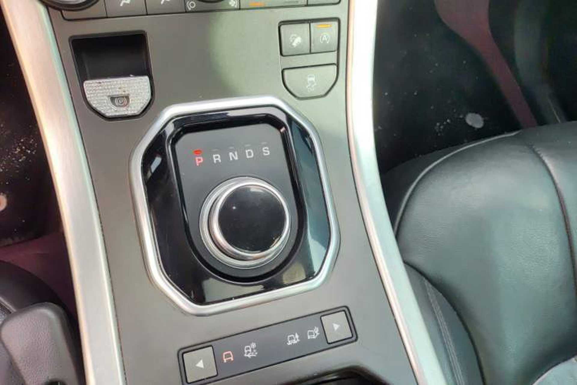 Used Land Rover Range Evoque 2017 2.0T SE Smart Glow Edition Gear Lever