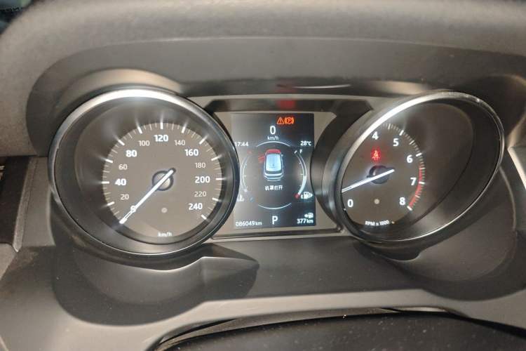 Used Land Rover Range Evoque 2017 2.0T SE Smart Glow Edition Instrument Cluster