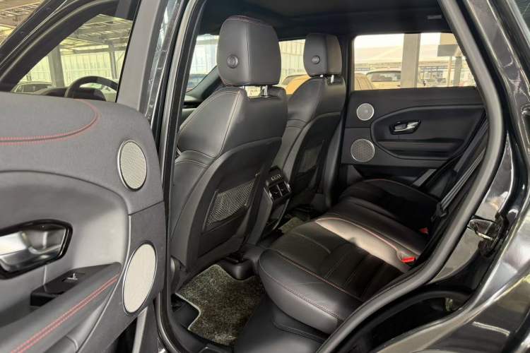 Used Land Rover Range Evoque 2017 2.0T Vivid Black Limited Edition Interior 3