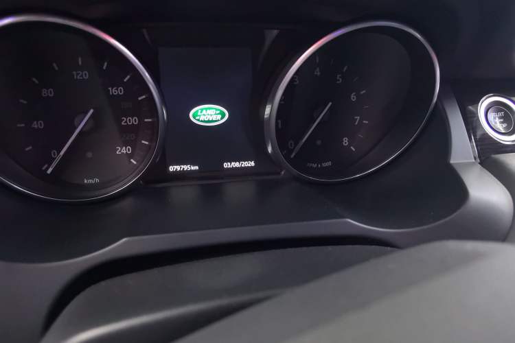 Used Land Rover Range Evoque 2017 2.0T Vivid Black Limited Edition Odometer Close Up