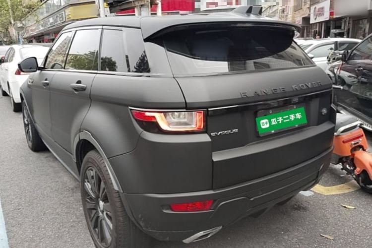 Used Land Rover Range Evoque 2017 2.0T SE Smart Glow Edition Rear Left 45 Deg