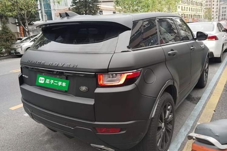 Used Land Rover Range Evoque 2017 2.0T SE Smart Glow Edition Rear Right 45 Deg