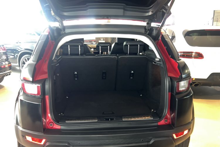 Used Land Rover Range Evoque 2017 2.0T PURE Style Edition Trunk