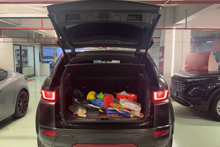 Used Land Rover Range Evoque 2017 2.0T Vivid Black Limited Edition Trunk