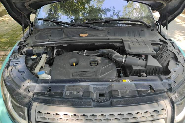 Used Land Rover Range Evoque 2017 2.0T PURE Style Edition Engine Bay