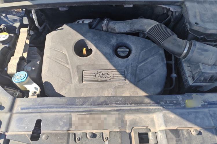 Used Land Rover Range Evoque 2017 2.0T SE Smart Glow Edition Engine Bay