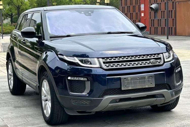 Used Land Rover Range Evoque 2017 2.0T PURE Style Edition Exterior 4