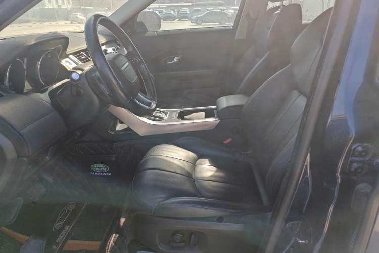 Used Land Rover Range Evoque 2017 2.0T SE Smart Glow Edition Left Front Seat