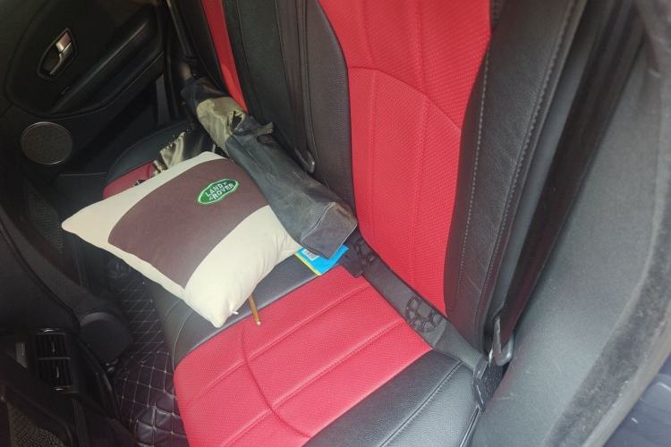 Used Land Rover Range Evoque 2017 2.0T British-Style Prestige Edition Left Rear Seat
