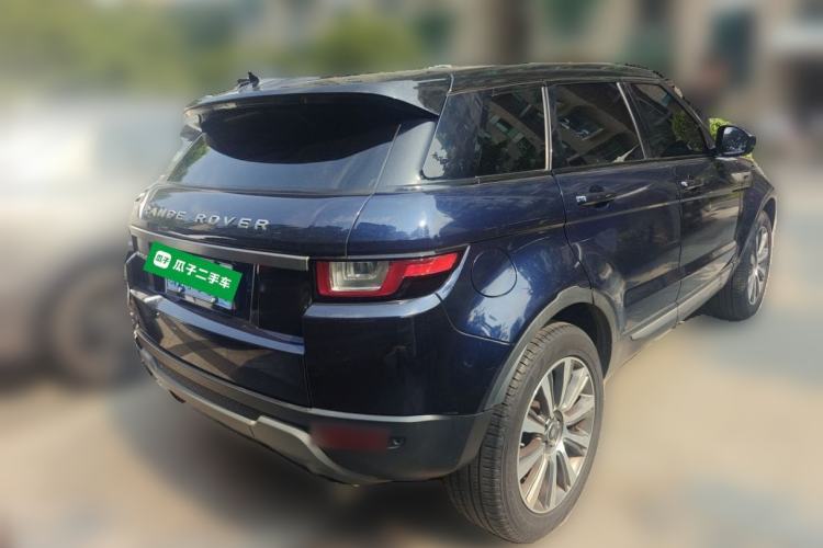 Used Land Rover Range Evoque 2017 2.0T British-Style Prestige Edition Rear Right 45 Deg