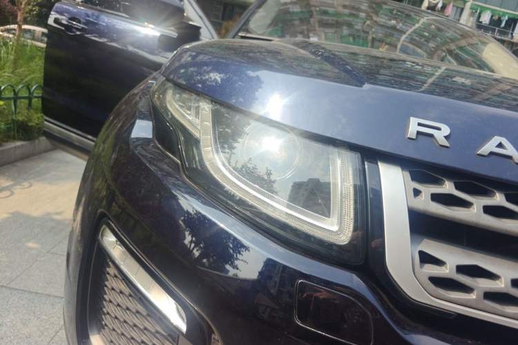 Used Land Rover Range Evoque 2017 2.0T British-Style Prestige Edition Right Front Headlight