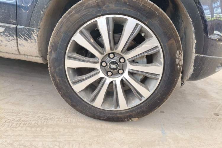 Used Land Rover Range Evoque 2017 2.0T British-Style Prestige Edition Right Front Wheel Hub