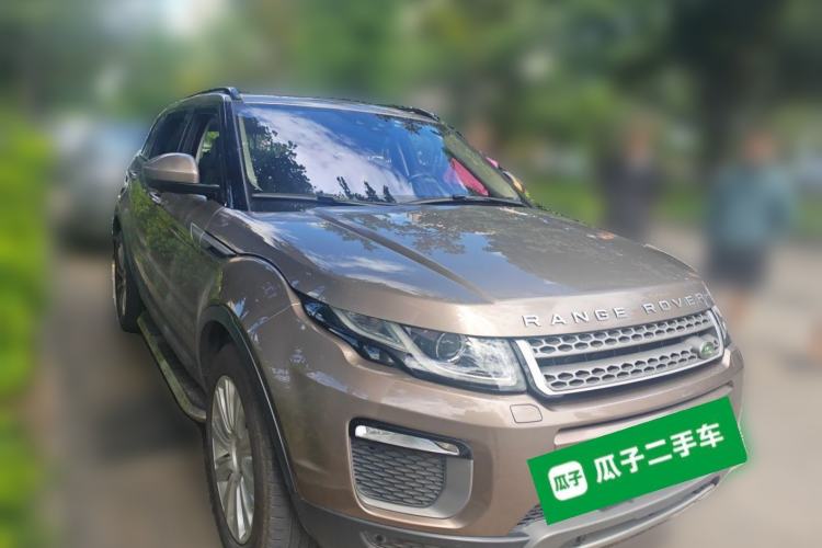 Used Land Rover Range Evoque 2017 2.0T SE Smart Glow Edition Front Right 45 Deg