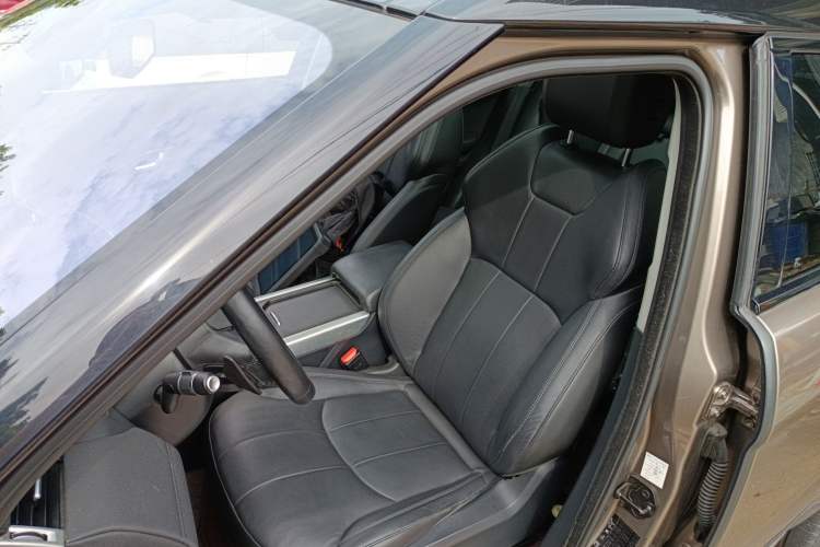 Used Land Rover Range Evoque 2017 2.0T British-Style Prestige Edition Left Front Seat