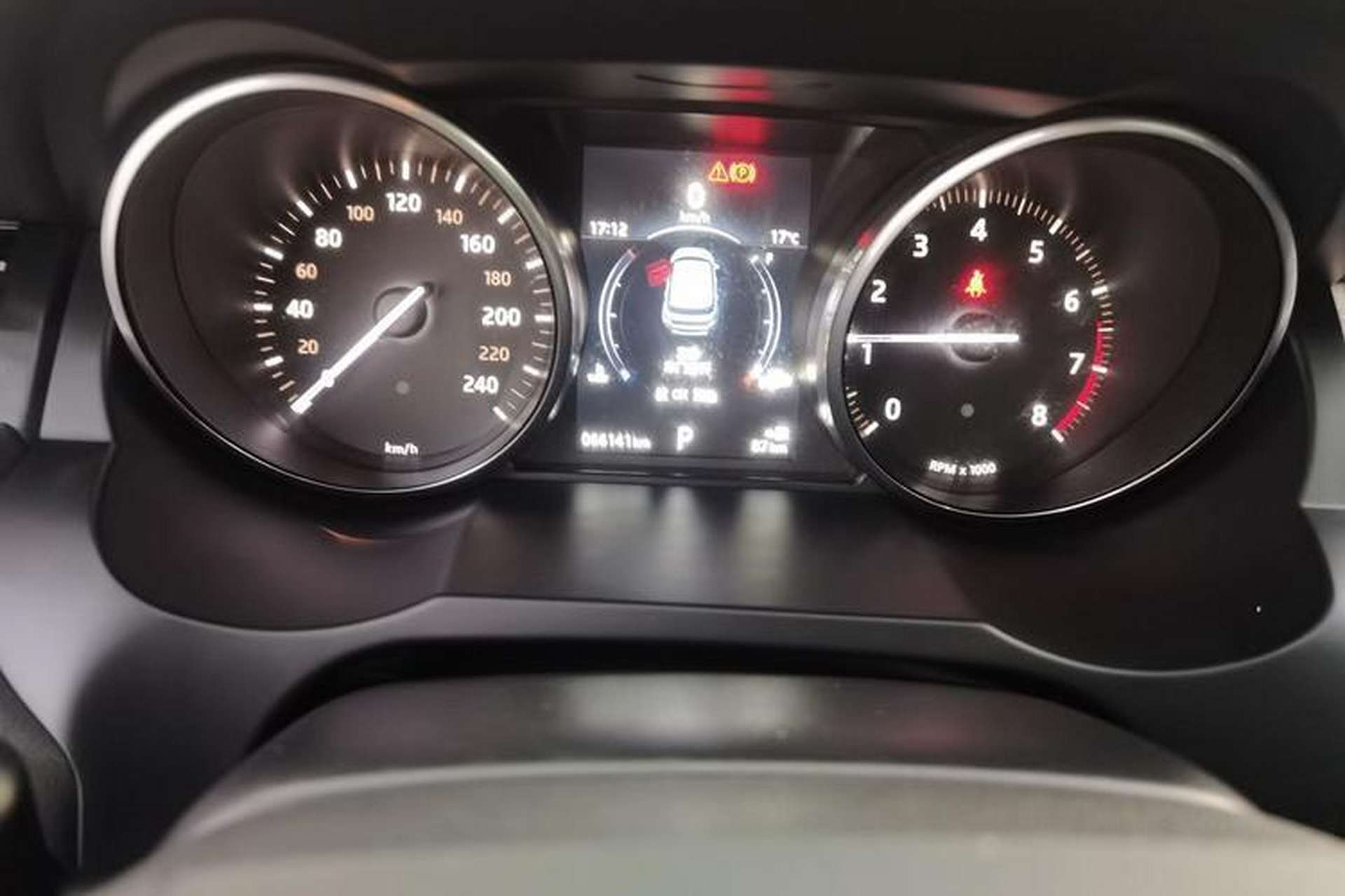Used Land Rover Range Evoque 2017 2.0T SE Smart Glow Edition Odometer Close Up
