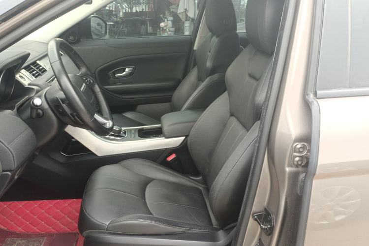 Used Land Rover Range Evoque 2017 2.0T SE Smart Glow Edition Left Front Seat