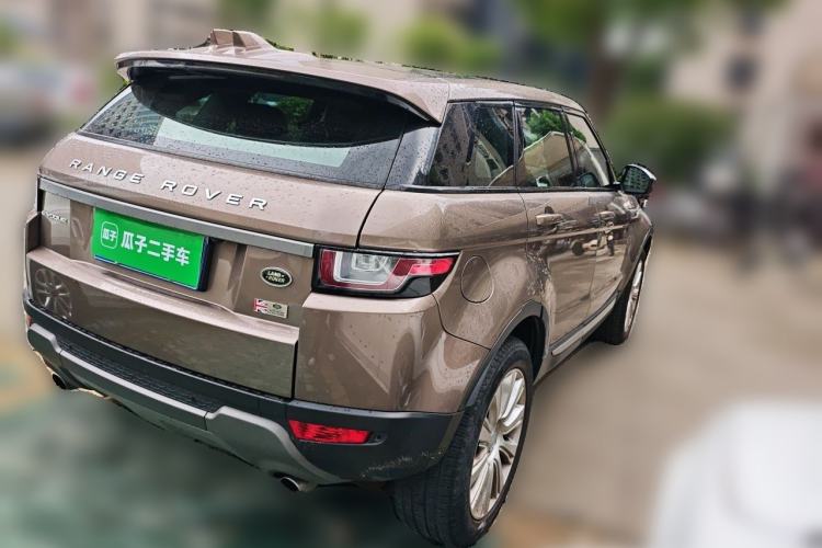 Used Land Rover Range Evoque 2017 2.0T SE Smart Glow Edition Rear Right 45 Deg