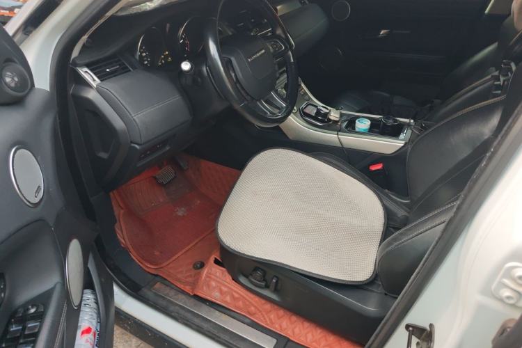 Used Land Rover Range Evoque 2017 2.0T SE Smart Glow Edition Driver Seat