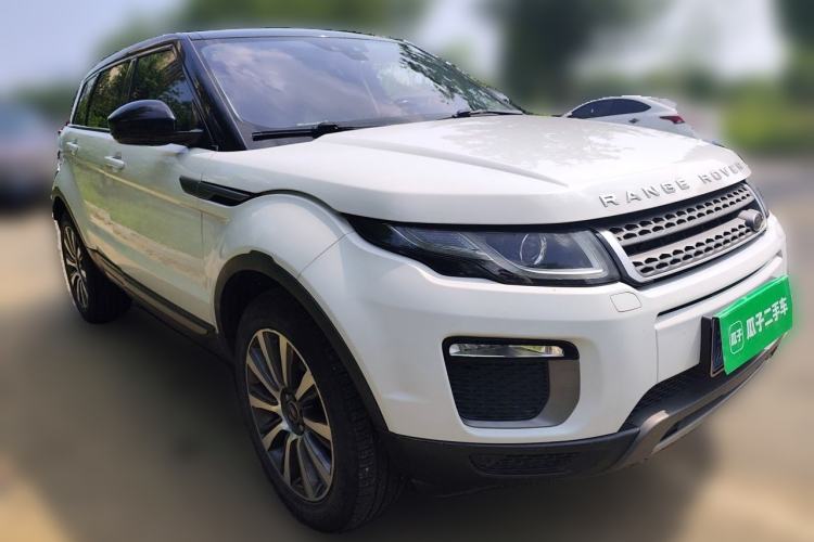 Used Land Rover Range Evoque 2017 2.0T British-Style Prestige Edition Front Right 45 Deg