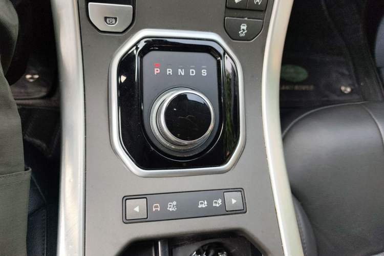 Used Land Rover Range Evoque 2017 2.0T British-Style Prestige Edition Gear Lever