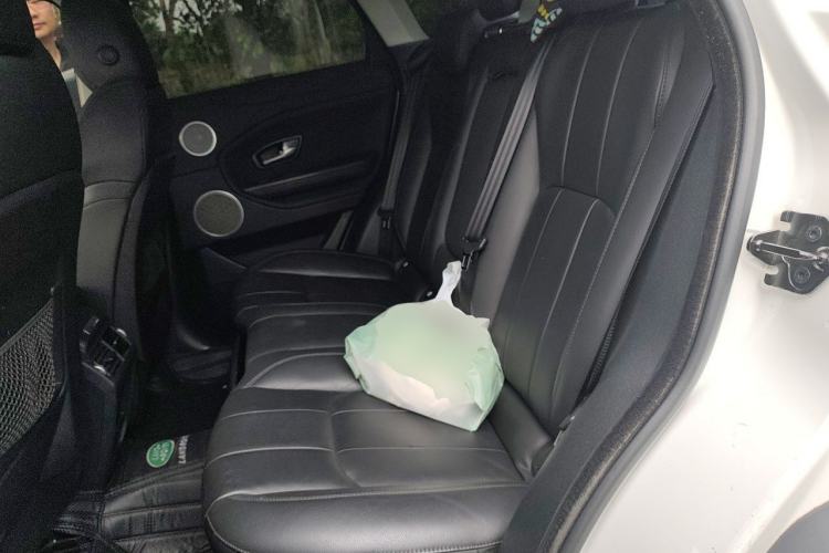 Used Land Rover Range Evoque 2017 2.0T British-Style Prestige Edition Left Rear Seat