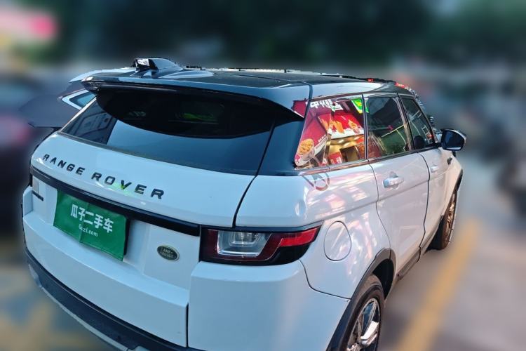 Used Land Rover Range Evoque 2017 2.0T SE Smart Glow Edition Rear Right 45 Deg